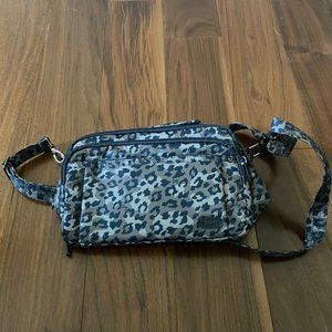 LUG Scoop Bag Crossbody Bag Purse Animal Print Inner Pockets